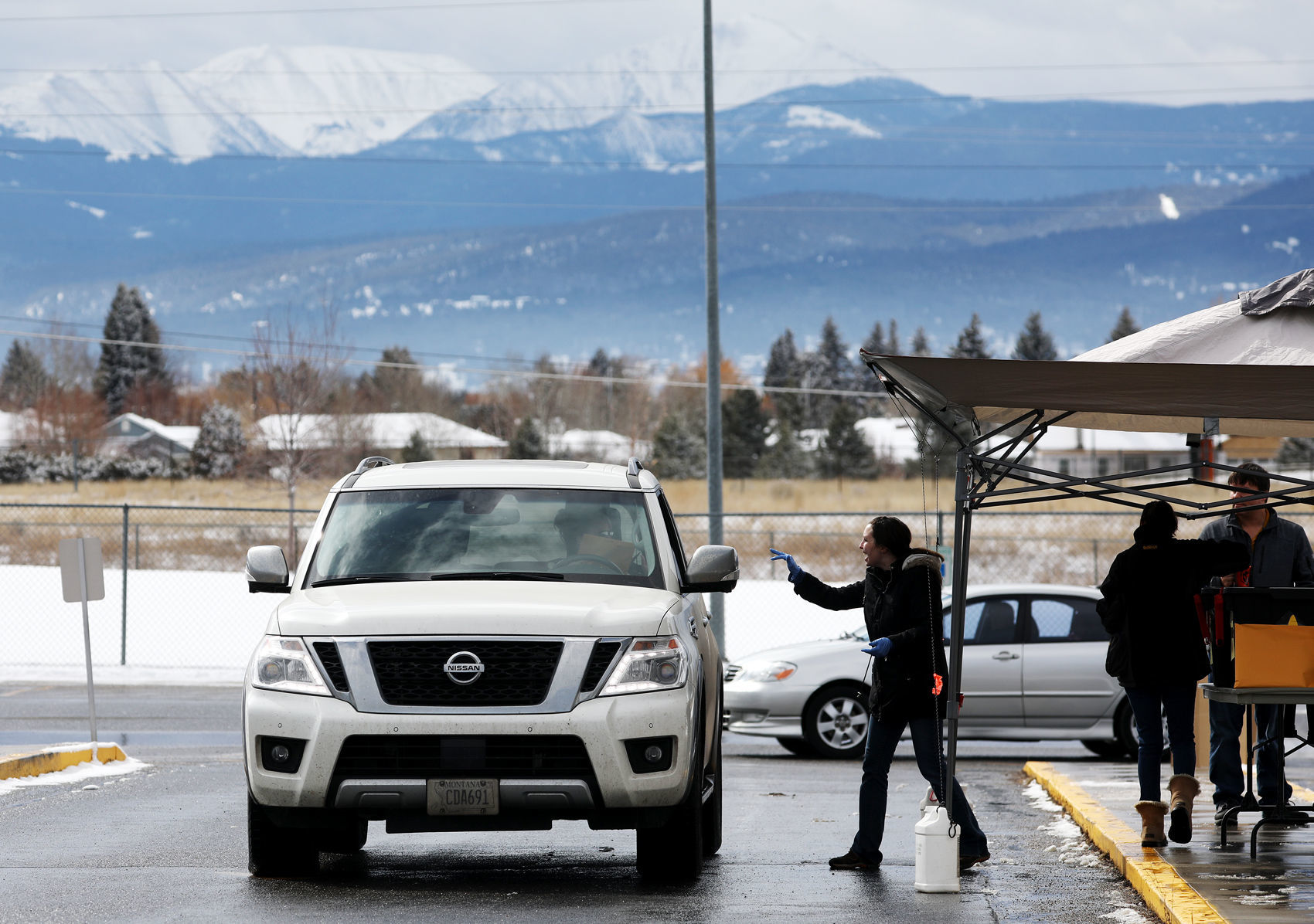 Butte teachers hand out learning packets